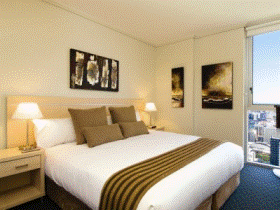 Oaks Festival Towers - thumb 1