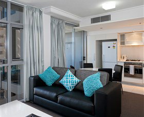 Mantra On The Quay - Stayed 1