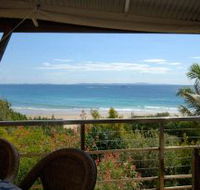 Claytons on Cylinder Beach Front Apartments - Stayed