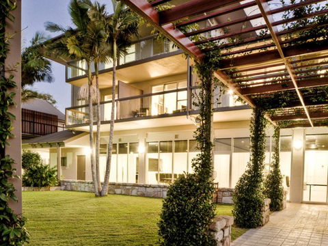 Mercure Clear Mountain Lodge Spa And Vineyard - Stayed 1