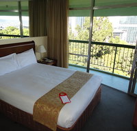 Metro Hotel Tower Mill