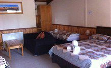 4 Bears Cafe - Tumbarumba - Stayed 0