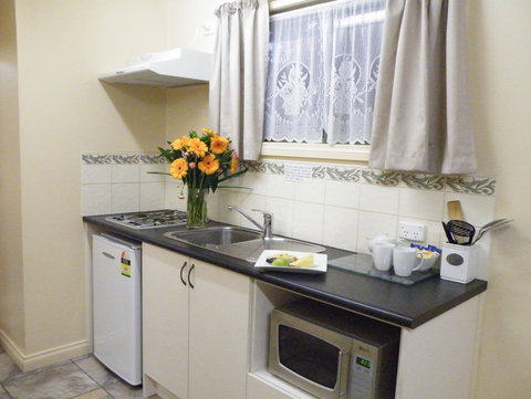 Hamilton Caravan Park - Stayed 4