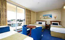 Quality Hotel NOAHS On The Beach - Newcastle - Stays Accommodation 3