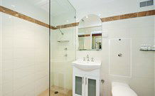 Quality Hotel NOAHS On The Beach - Newcastle - Stays Accommodation 5