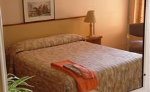 The Commercial Hotel Tumut - Tumut - Stays Accommodation 0