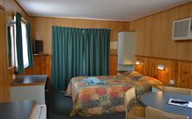 Husky Style - Stayed 7