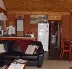 Pinegrove Cottage - Stays Accommodation
