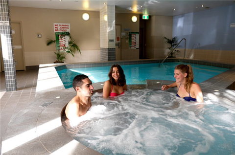 Canberra City YHA - Stays Accommodation 1