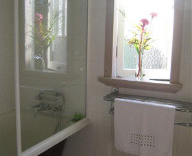 Eco Queenslander Holiday Home And B&B - Stayed 1