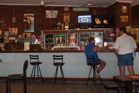 Corroboree Park Tavern - Stayed 8
