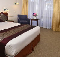 BEST WESTERN Twin Towers Inn - Stays Accommodation