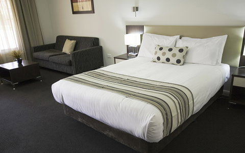 Best Western Plus Charles Sturt Suites And Apartments - Stayed 8