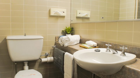 BEST WESTERN Airport Hacienda Motel - Stayed 2