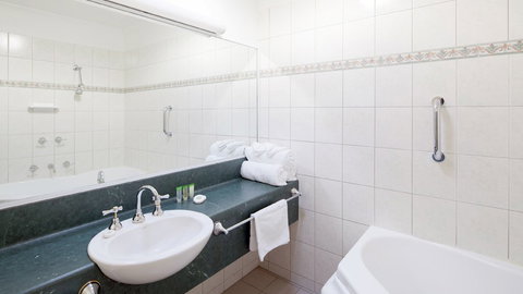 BEST WESTERN Crystal Inn - Stayed 4