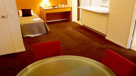 BEST WESTERN Riverside Apartments - Stayed 5