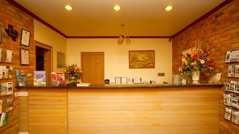 BEST WESTERN Pines Country Club Motor Inn - Stayed 2