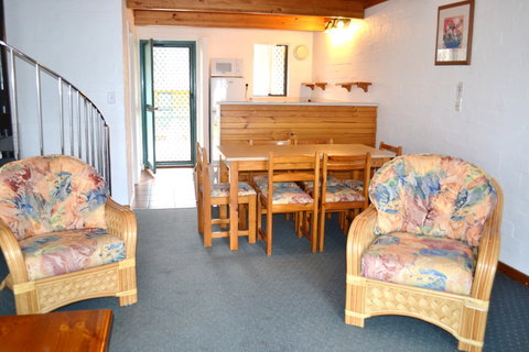 Cottesloe Beach Chalets - Stayed 4