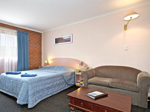 Martin Cash Motel - Stayed 6