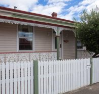 Newdegate House - Stayed