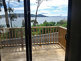 Coningham Beach Holiday Cabins - Stayed 2
