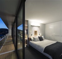 Avalon City Retreat - Stays Accommodation