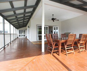 House On The Hill Bed And Breakfast - Stayed 4