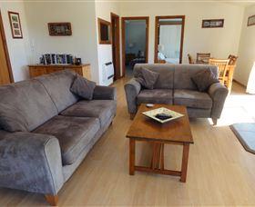 Storm Bay Guest House - Stayed 4