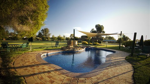 Howlong Country Golf Club & Motel - Stayed 3