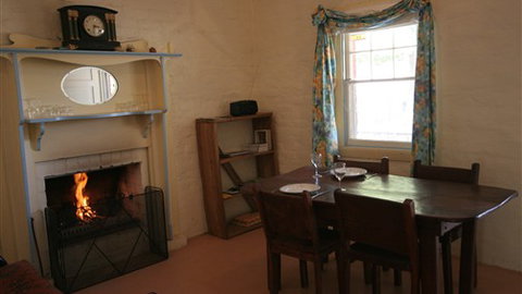 Elmstead Cottages - Stayed 4