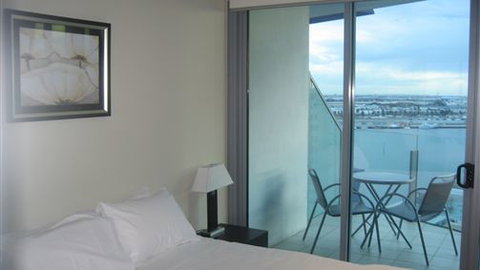 Apartments Melbourne Domain Docklands - Stayed 2