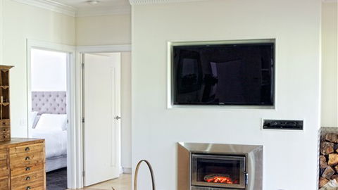 GG's By The River - Stayed 3