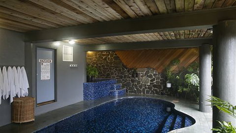 Falls Creek Hotel - Stays Accommodation 2