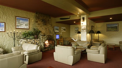 Falls Creek Hotel - Stays Accommodation 3