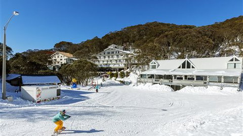 Falls Creek Hotel - Stays Accommodation 6