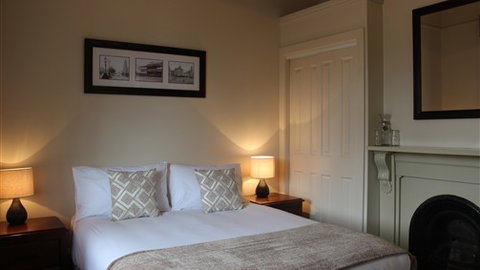 Seymours On Lydiard - Stayed 4