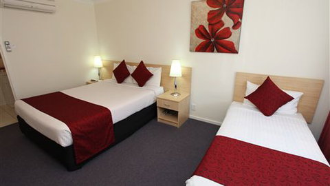 Edinburgh Motor Inn - Stayed 6