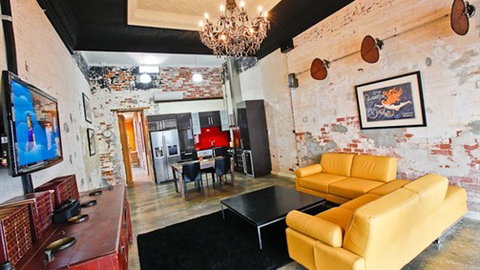 Indulge Apartments - Stayed 1