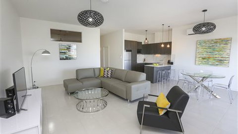 Indulge Apartments - Stayed 2