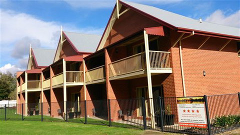 Murray Waters Motor Inn & Apartments - Stayed 7
