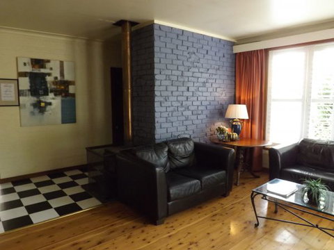 Apartments On-The-Park: The Studio - Stayed 4