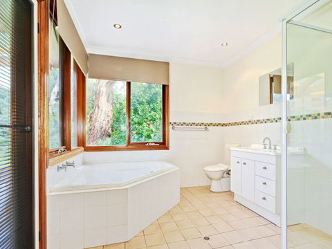 Century 21 SouthCoast: Moana Blue - Stayed 6