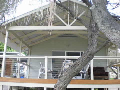 Century 21 SouthCoast: Moana Blue - Stayed 29