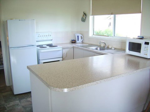 Century 21 SouthCoast: Moana Blue - Stayed 30