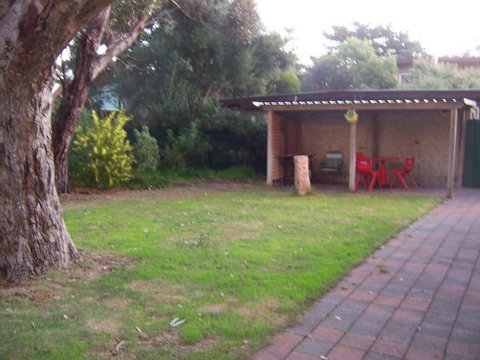 Century 21 SouthCoast: Moana Blue - Stayed 37