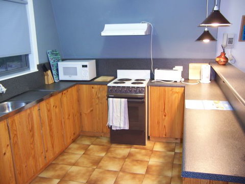 Century 21 SouthCoast: Moana Blue - Stayed 40