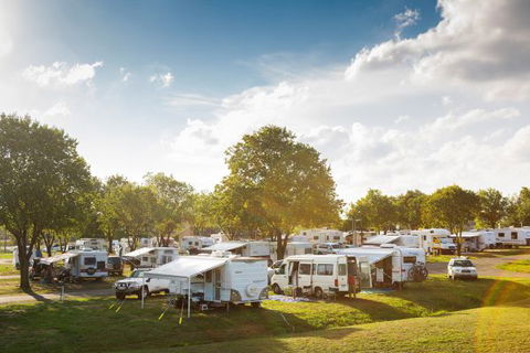 Exhibition Park In Canberra Camping Facilities - Stayed 1