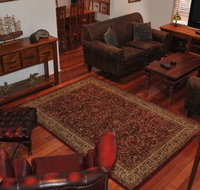 The Pommy Tree Bed and Breakfast - Stays Accommodation