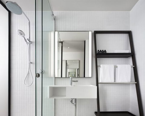 Little National Hotel - Stays Accommodation 1
