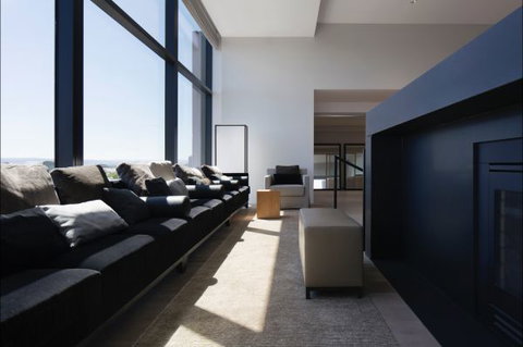 Little National Hotel - Stays Accommodation 10